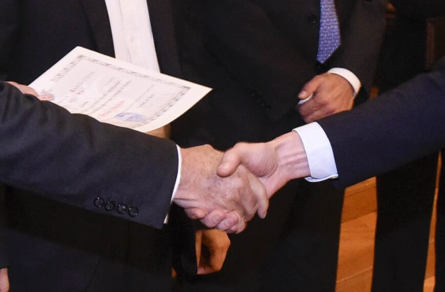 S’obre la convocatòria de Premis i Beques 2016 – 2017