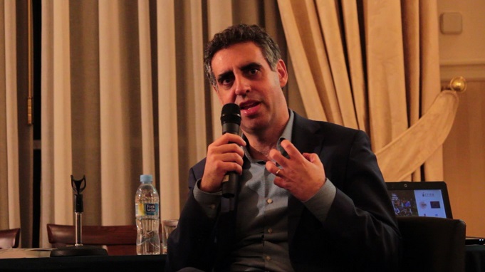 ‘L’epigenètica a la salut i a la malaltia’ | Debat Amics del País amb el Dr. Manel Esteller