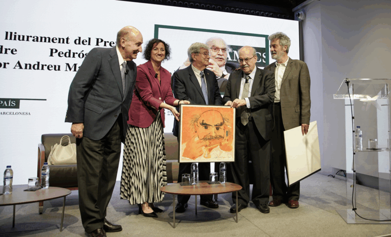 Amics del País distingeix la trajectòria acadèmica i pública del professor Andreu Mas-Colell amb el premi Alexandre Pedrós 2025